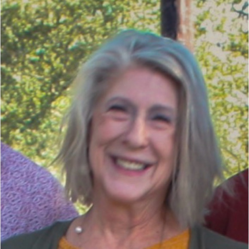 Meet your Posher, Angie